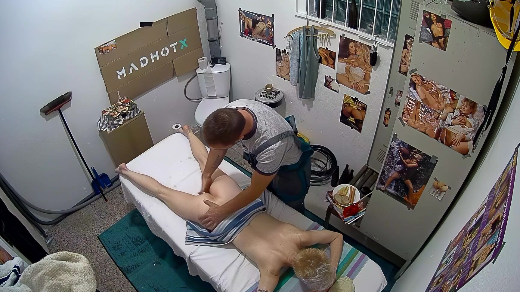 Mad Masseur This mom obviously needs a firm hand! · MadhotX Mad Masseur