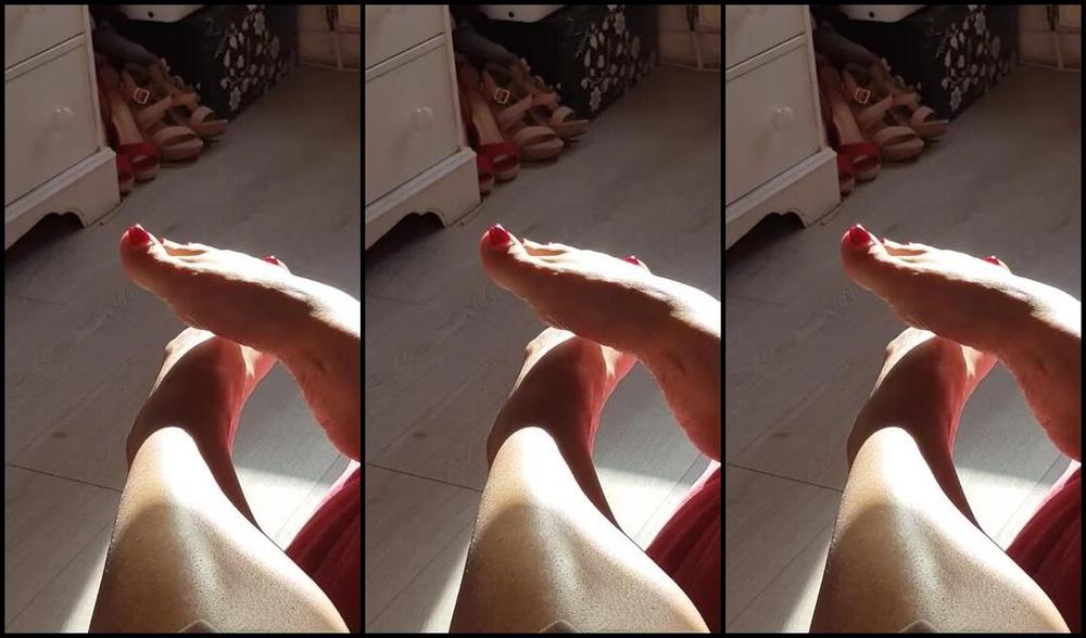 Miss B Nicknamed Missb52S Onlyfans 06 11 2019 On Your Knees At The Side Of My Bed