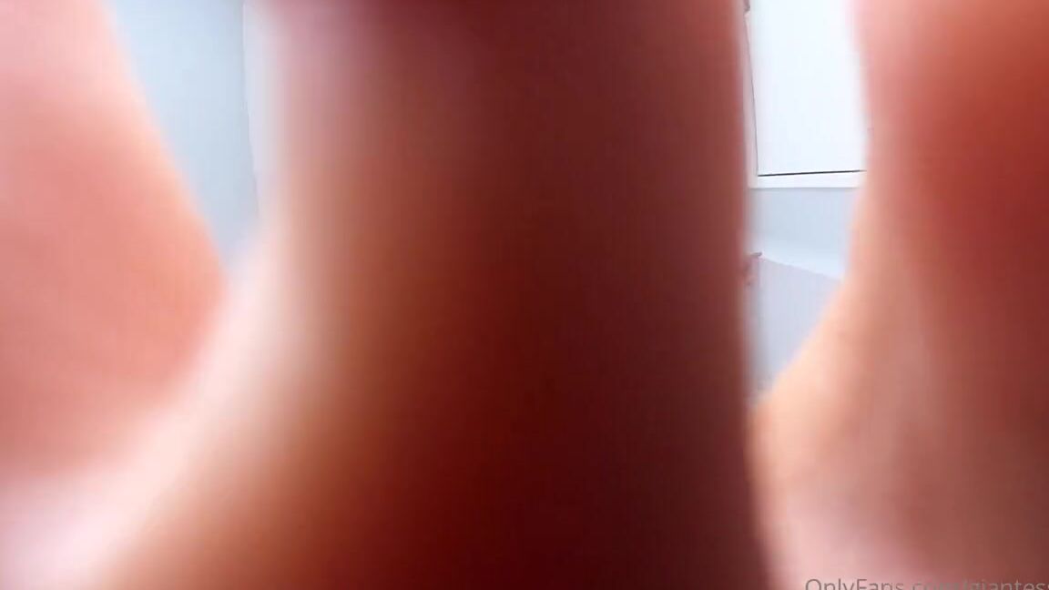 Giantess Tara Nicknamed Giantesstara 09 09 2023 Onlyfans Video Ohhh Its You