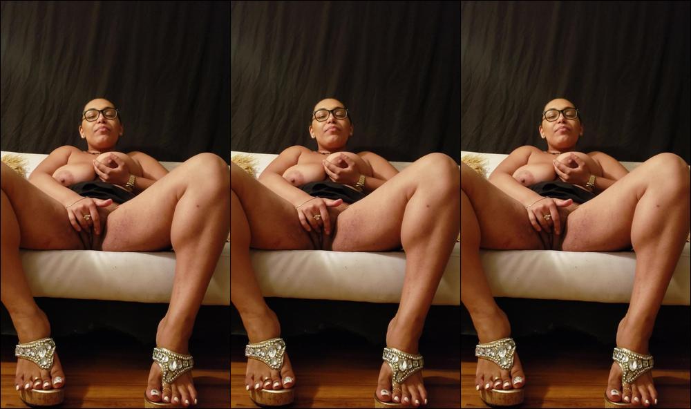 Thickprsoles Wedges And Pussy Play