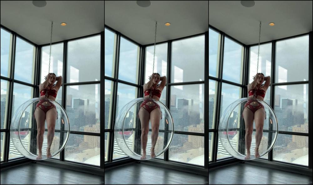 Onlyisla Ever Wonder What It S Like Behind The Scenes At A Sexy Photo Shoot Well Lucky For You I