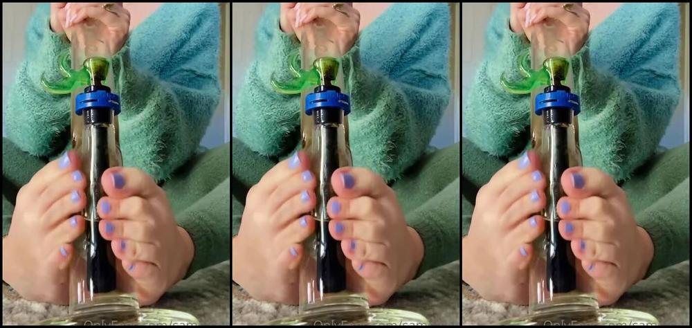 Sam Soles Nicknamed Sams Soles Onlyfans Wake Bake With Me I Took Today Off Yn