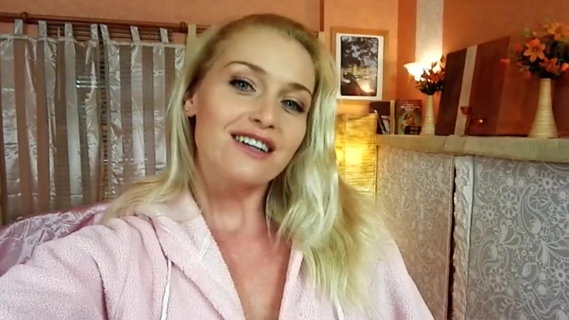 Kathianobilixx Findom 01 25 2017 Onlyfans Video My Shooting Day Start Today Early Morning