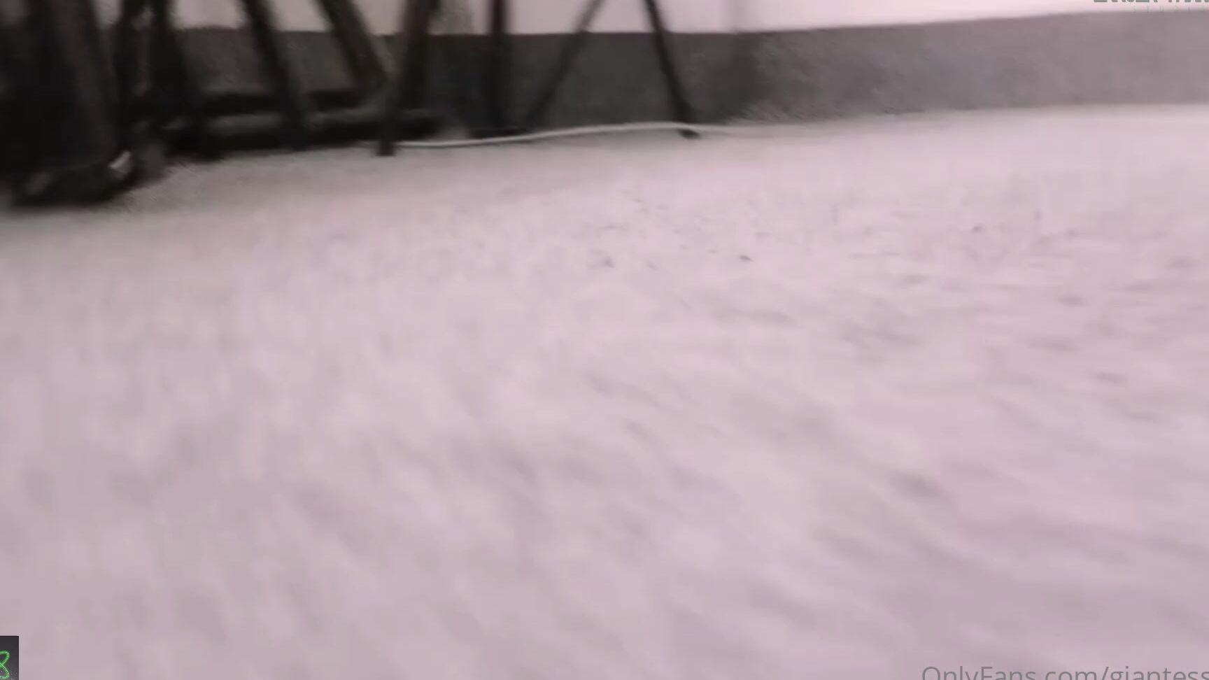 Giantessclips Your Giantess Vore Fantasy Starring Giantess Debora Giantess Debora For More Giantess