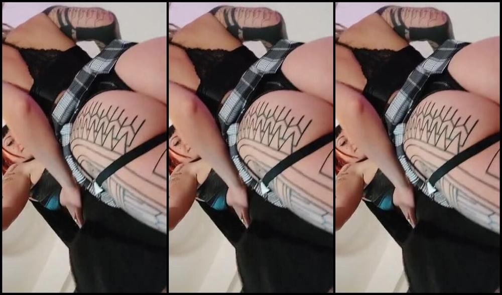 Freakyfjondaxxx Onlyfans Content In The Making With Whereispoppie T