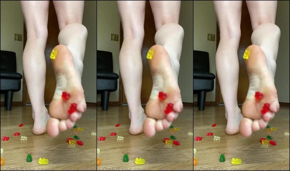 Queen Soft Gummy Bear Crush