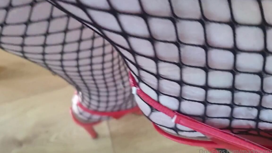Maddison Spoilt Nicknamed Maddisonspoilt Onlyfans Red Shoe Fishnet Dangle
