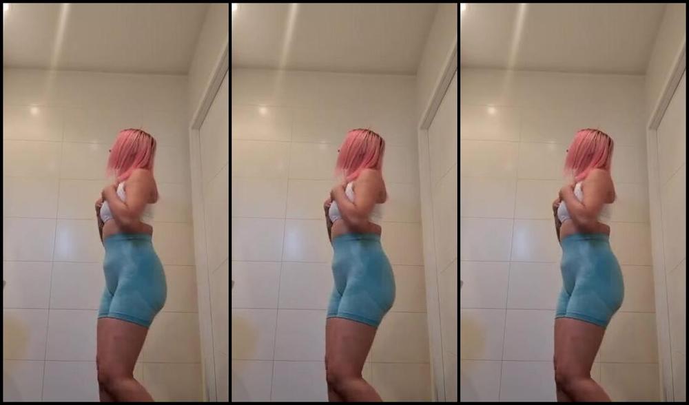 Egyal Storm Aka Egyalvip Onlyfans I Was Pretty Horny Today And I Didnt Resist And Needed Jerking Off On This Public Bathroom