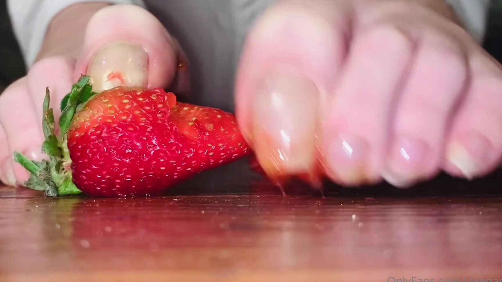 Vixenarches The Unfortunate Fate Of The Strawberries