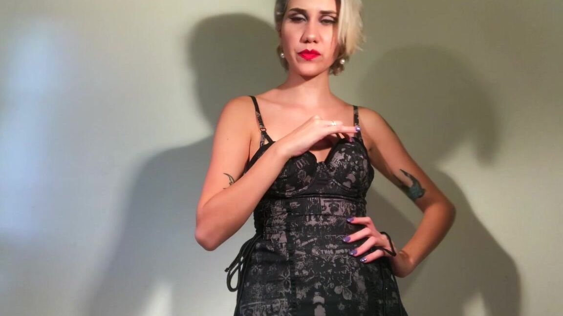 Stellavendetta Your Money Looks Better On Me