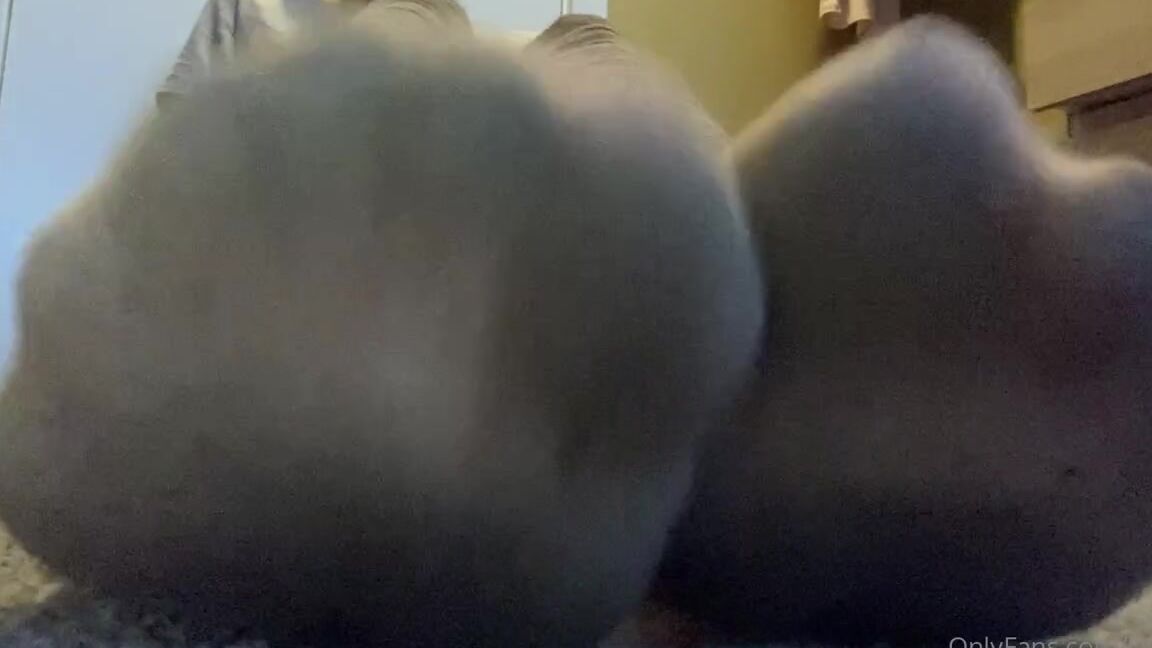 Kala Lehlani Onlyfans Sweaty Gym Feet I Literally Just Got Home From The Gym Lol I Ve Been Saving Some Of My Socks In Thip