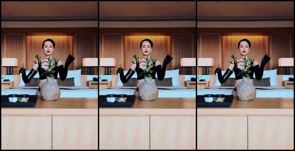 Mistress Iris Nicknamed Dominatrixiris Onlyfans Just Another Day In The Life E