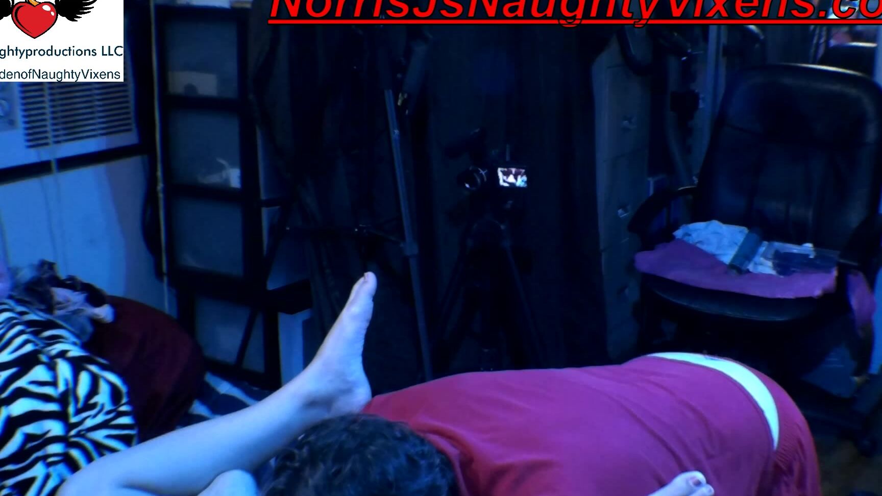 "nmjnaughtyvixens" blowjob, cowgirl, fucking, legs, pussyeating OWilder has me eat her pussy good manyvids