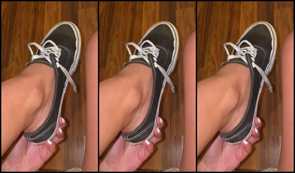 Emmysfeetandsocks Aka Emmyfeetandsocks Onlyfans Sock Update There Is A Lot To Get Between My Toes Your Turnp