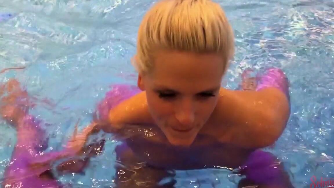 schnuggie91 riskant mein erstes mal im ffentlichen schwimmbad 07 04 19 MyDirtyHobby