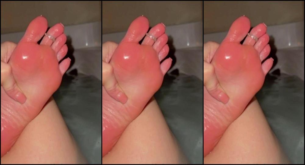 Waifufeetmilk I M So Wet