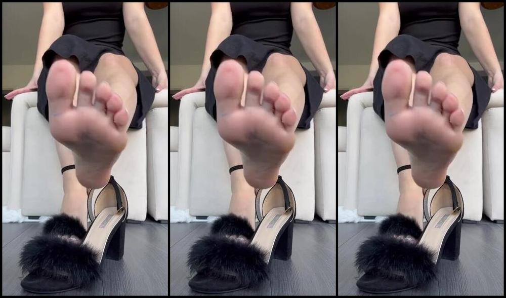 Sarina Jones Nicknamed Sarinajones 06 16 2024 Onlyfans Video Im Taking My Fur Heels Off For You