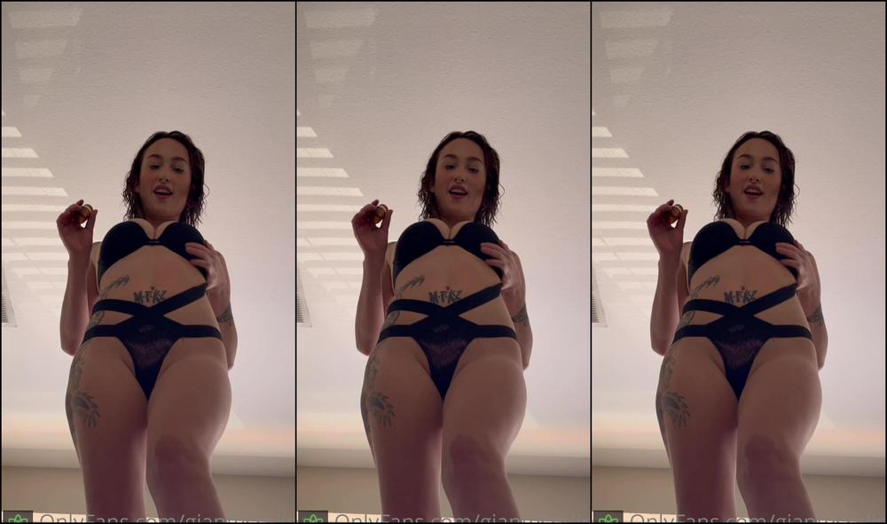 Giantessclips Jay And Cay Grow And Fuck Starring Cay And Jay Jayandcayfux For More Cay And Jay Vi