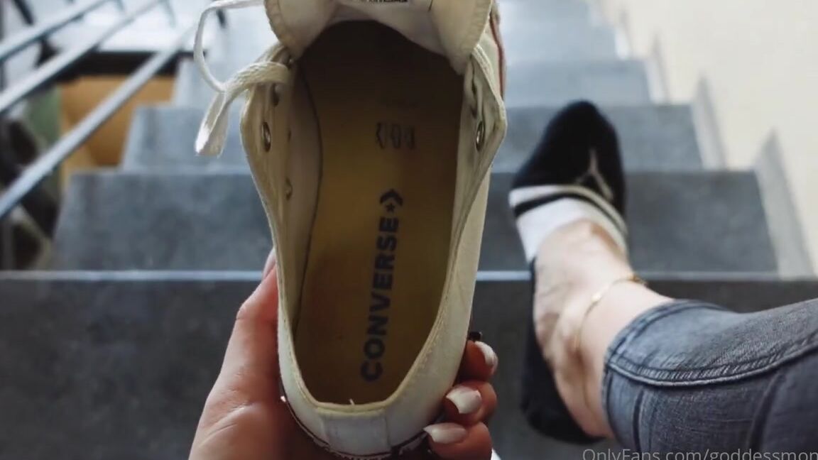 Goddessmona 91 Onlyfans Langsam Werden Sie Eklig Und Klebrig Aber Da Geht Immer Noch Mehr Knntest Du Widerstehen Oderp