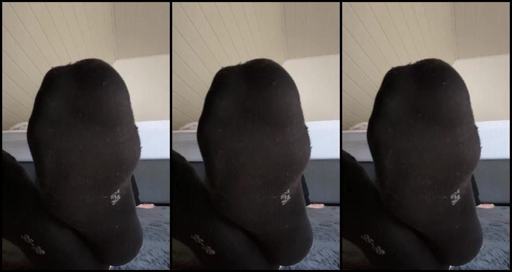 Socksfeet Misstress Nina Onlyfans 06 13 2024 Skalve Today You Can Have Fun With My Sweaty Black And Smelly Socks I Hope You