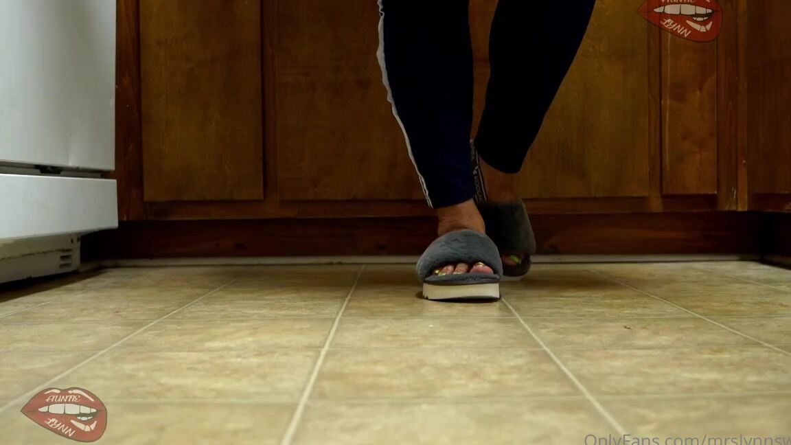 Auntie Lynn Nicknamed Mrslynnsworld Onlyfans Here S That Video Of Me In My Slides