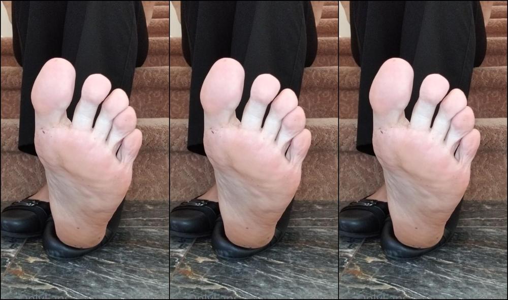 Jadezfeetplus 2155913194 07 07 2021 What A Long Day 12K Steps Down Amp Need A Massage Got Interupted Amp I Am