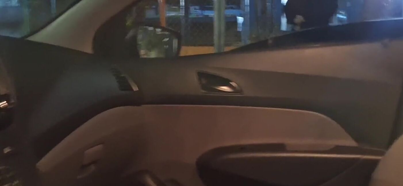 renatasurtada fui pedir informação para o pedestre e tirei pau pra fora. Pornhub