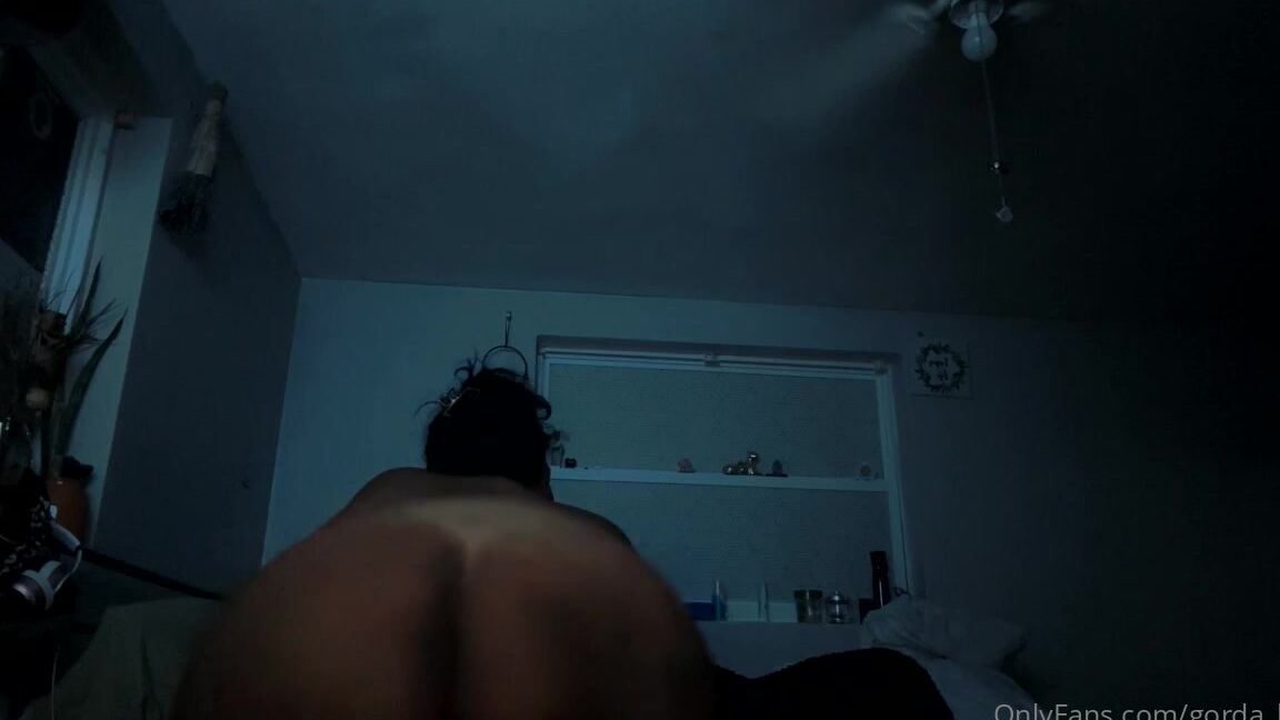 Gorda Bella 2843388923 04 19 2023 Peep The Tan Lines Though