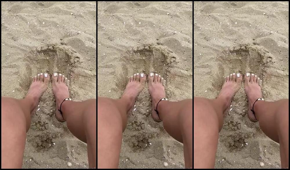 Emmysfeetandsocks Aka Emmyfeetandsocks Onlyfans Beach Timep