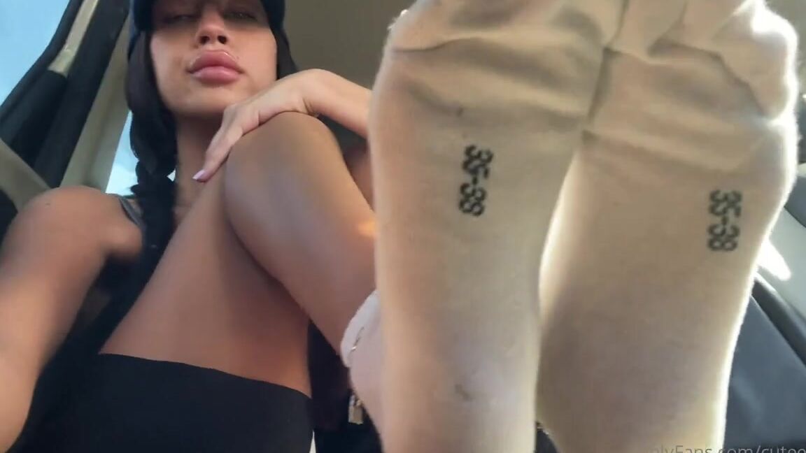 Cuteelisen Nicknamed Cuteelisen Onlyfans Im Just Chilling In My Dirty White Ankle Socks In The Teasing You With Them And Ignoring You Some