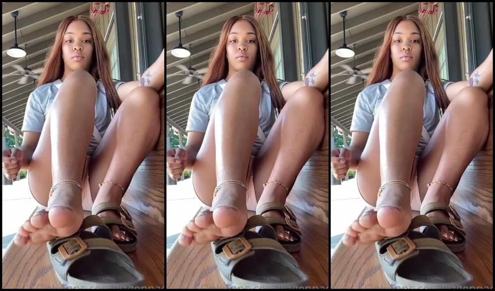 Liz Gennadi Nicknamed Lizgennadi 06 14 2020 Onlyfans Video Birkenstocks Amp A French Pedi Is A Helluva Combo