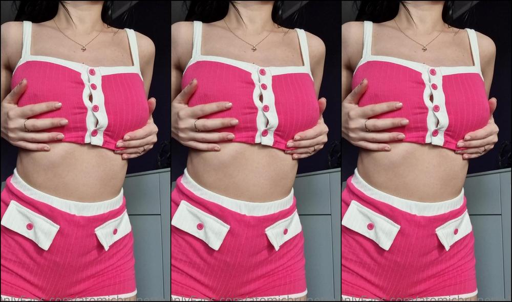 Atomicbrunette18 1 105