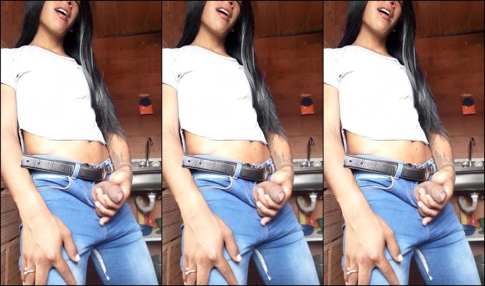 amateursolo, bigdicks, jeansfacesitting, jeansfetish, jeanspantswetting big surprise in my jeans ManyVids