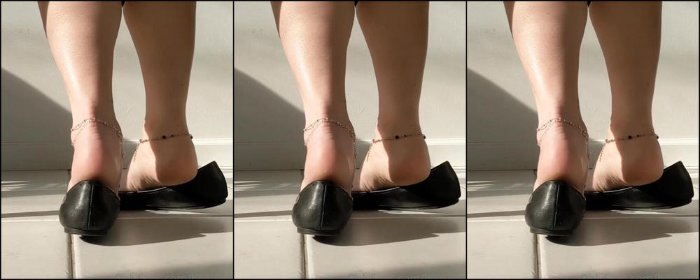 Beauxfeet You Re Such A Peeping Tom