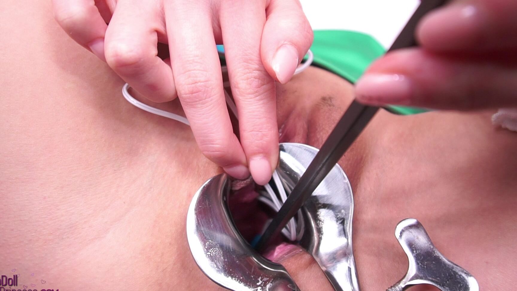 Asian, Extreme Close-ups, Medical Fetish, Vibrator asiandreamx vibro bullets cervix urethra speculum ManyVids