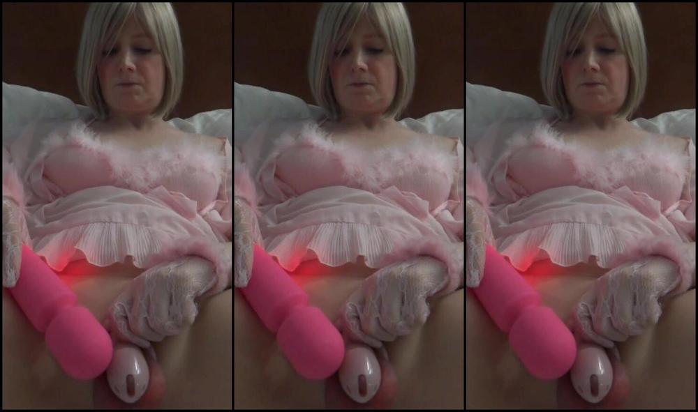 Chastity Devices, Cumshots, Key Holding & Chastity, Lace/Lingerie, Trans jessica presley jessica presley in pink chastity release ManyVids