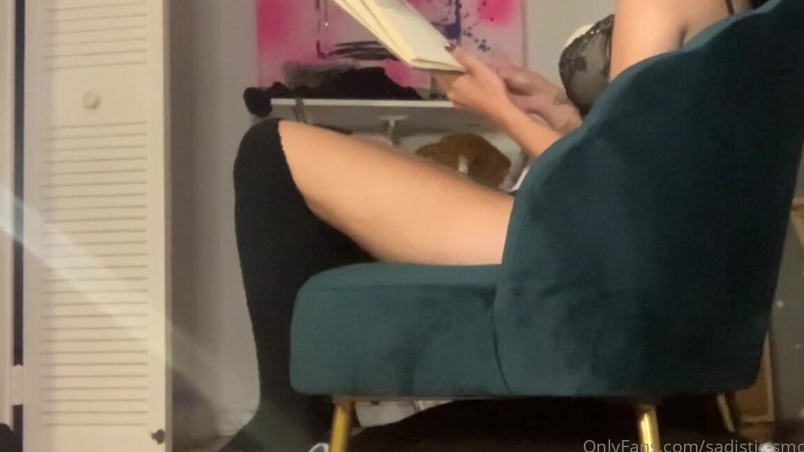 Sadistic Smother Reading Ball Busting Mistress Alexis Hd Sadistic Queen Mistress Alexis Is Reading