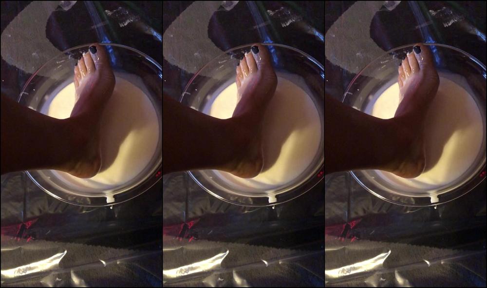 Mistress Gaia L Mio Schiavo Mi Ha Preparato Un Bel Pediluvio Footfetis