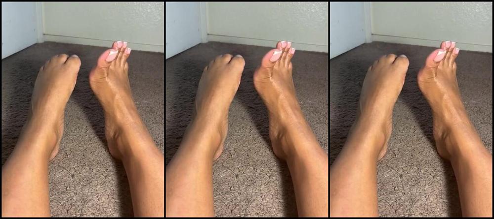 Solequeenri Onlyfans Wiggling My Pretty Toesp