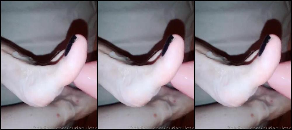 Feetvampire Nicknamed Feetvampire Onlyfans Mis Pies Y Mi Sper Juguete