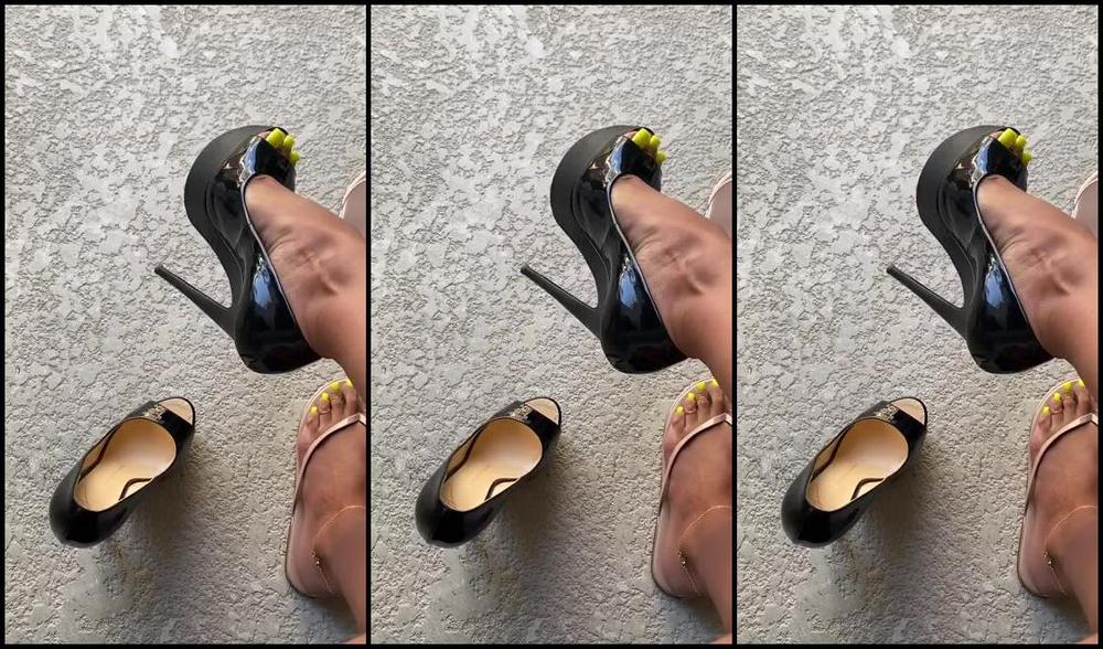 Goddess Grace Nicknamed Goddessgrace Onlyfans Look How Fast I Turn Into A Bitch In Heat