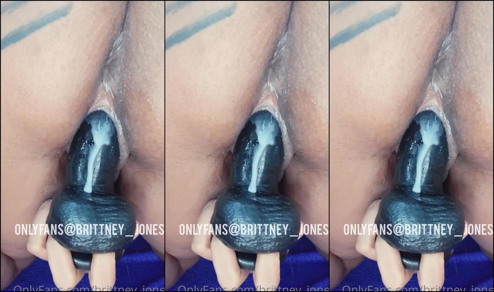 Brittney Jones I Left None Of My Walls Untouched Tip A If You Like This Video