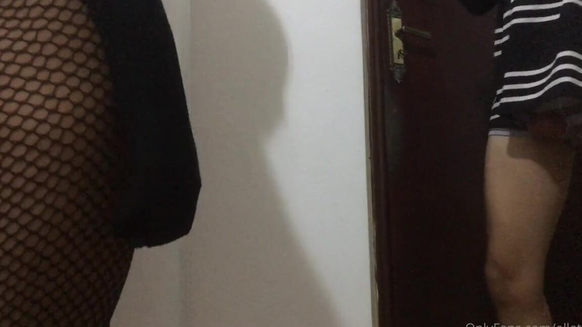 Mistress Ellatrix Nicknamed Ellatrixbb Femdom 04 20 2021 Onlyfans Video Hard Kicks Continuation