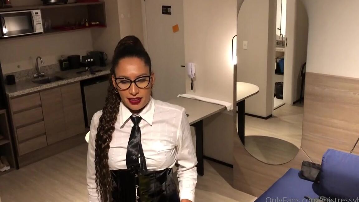 Mistress V Black Nicknamed Mistressvblack Onlyfans O Mais Divertido Acontece Nos Bastidores Ramona69696969 Inaradoutrinadora