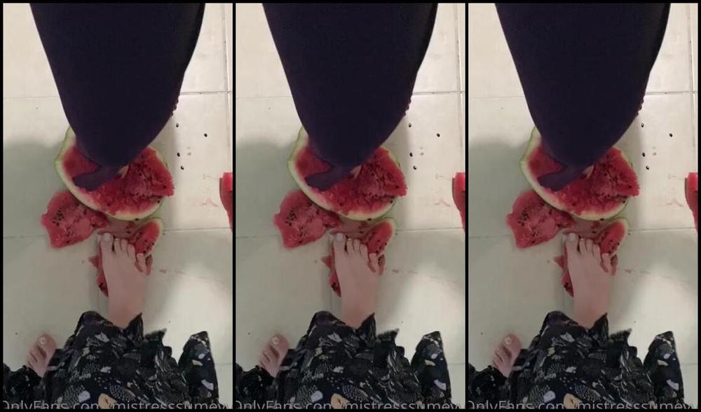 Mistress Smeyye Aka Mistresssumeyye Onlyfans Fruit Crush Video With Double Mistress Mistresstomris