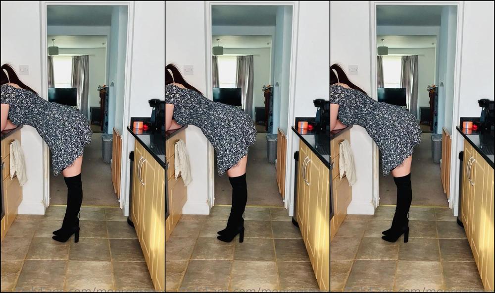 Mooreerinxxx New Video I Get Fucked In The Kitchen Xx