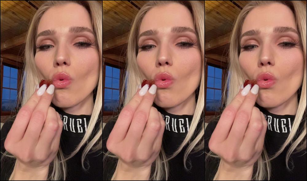 Princess Amber 2022 02 05 2353492370