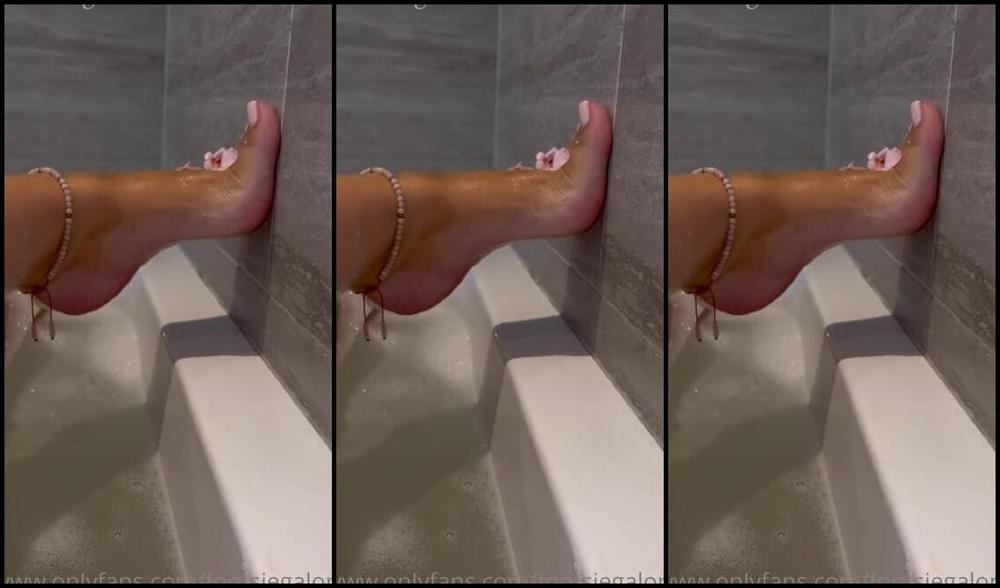 Footsiegalore Onlyfans Imagine Being At The Other End Of My Bath