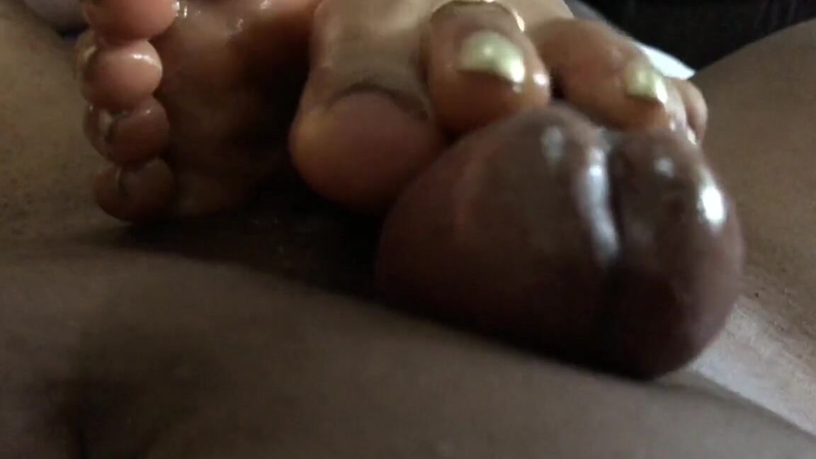 Soft Angel Soles Nicknamed Angelsoftfeet Onlyfans Mistletoes Holiday Festive