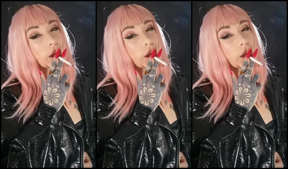 Queen Kinkerbell Nicknamed Kinkerbell23 Onlyfans Gooood Morning Hows Your Day So Far Starting The Day Of With A New Smoking Clip J